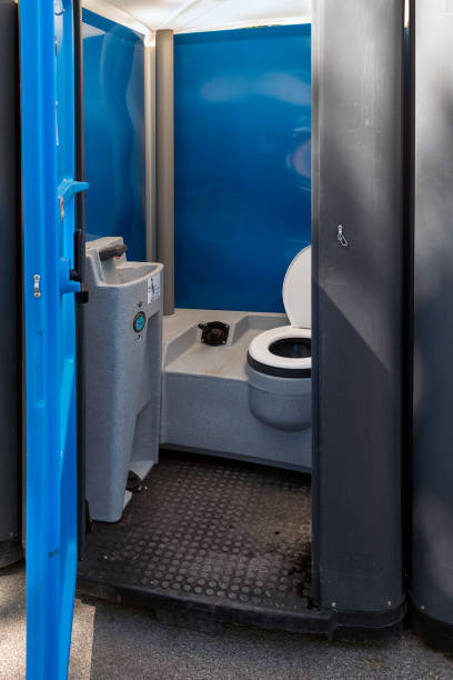 Best Luxury portable toilet rental  in West Liberty, IA