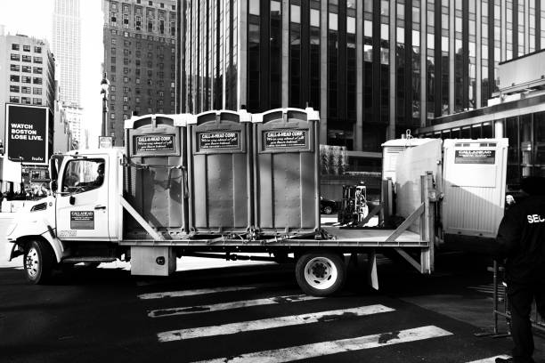 Porta potty delivery and setup in West Liberty, IA
